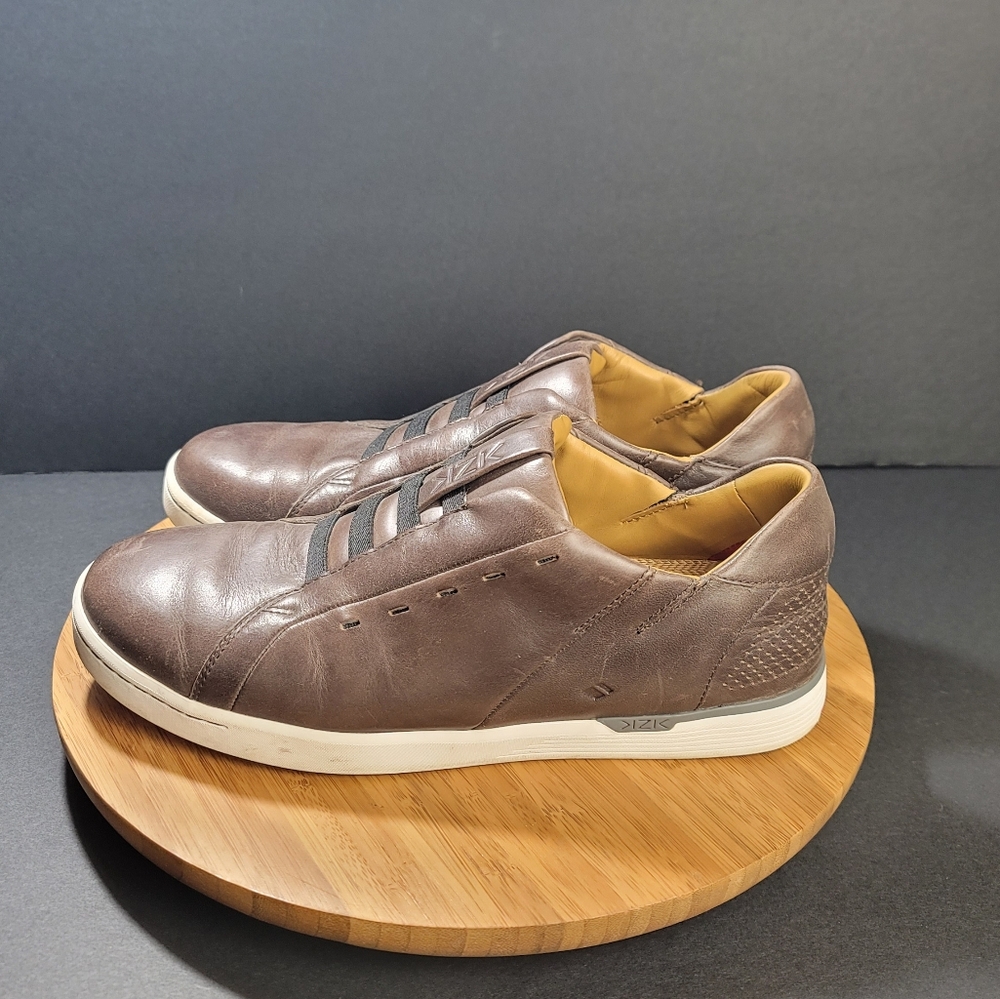 Men's Brown Leather Slip-On Sneakers